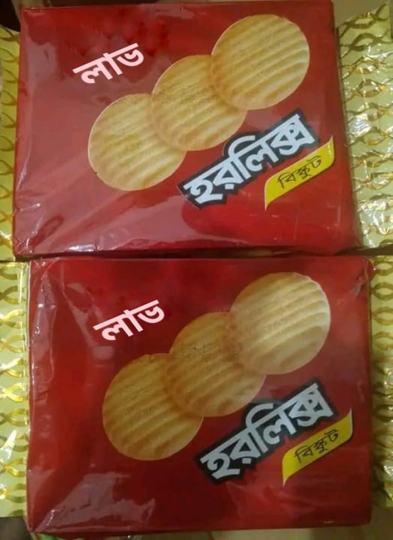 ৬০ টাকা ১০ টাকা ৫ টাকা সকল ধরনের বিস্কিট আছে